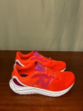 New Balance Fresh Foam Arishi v4 Running Shoes Electric Red  Women’s size 8.5